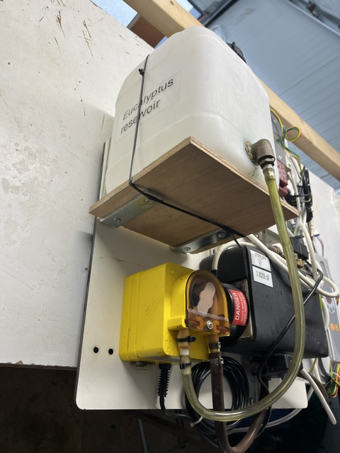 Cleopatra 3,3 kw stoomgenerator met geurstofdosering izgst - Afbeelding 6